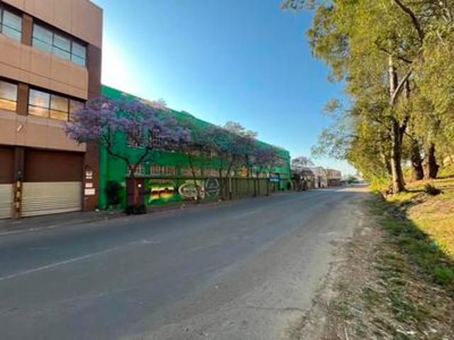 Commercial for sale in Vosloorus, Gauteng