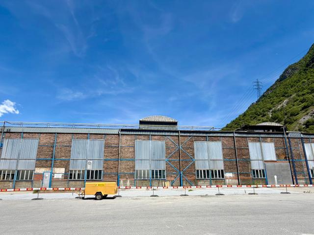 Industrie kaufen in Chippis, Wallis