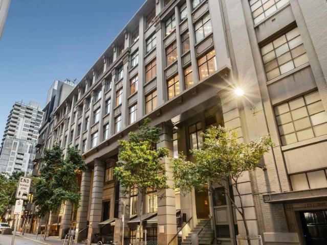 Apartment for rent in East End Theatre District, Melbourne