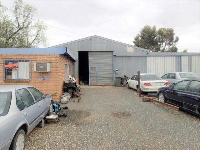 Warehouse for sale in Urana, New South Wales