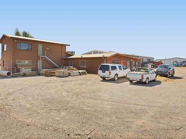 Warehouse for rent in Ballarat, Victoria