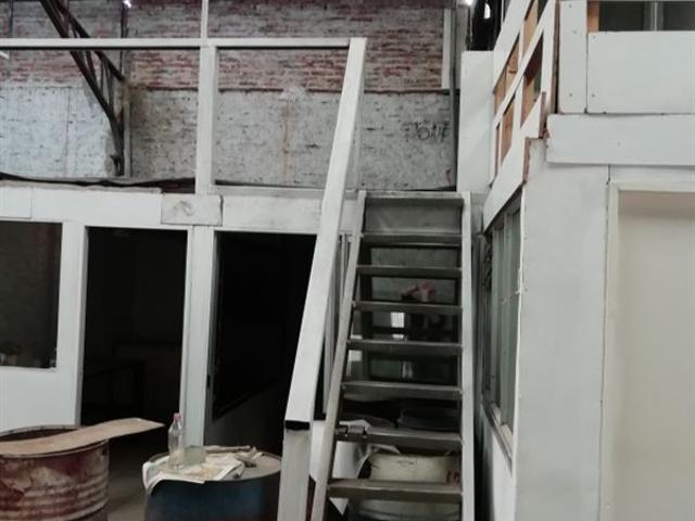 Industrial en Arriendo en AV, Dorsal \ Av. Fermín Vivaceta Se arrienda galpón industrial UF 50