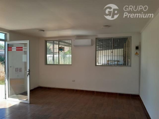 Industrial en Arriendo en Los Maquis casi esq. Domingo Santa María