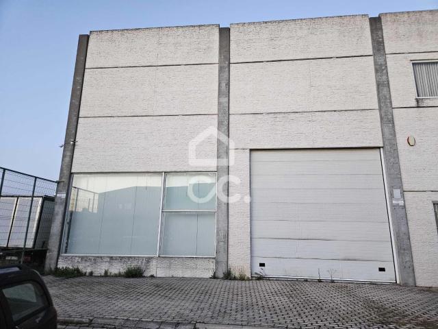 Armazém venda em Beja