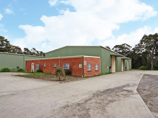 Warehouse for rent in South Nowra, New South Wales