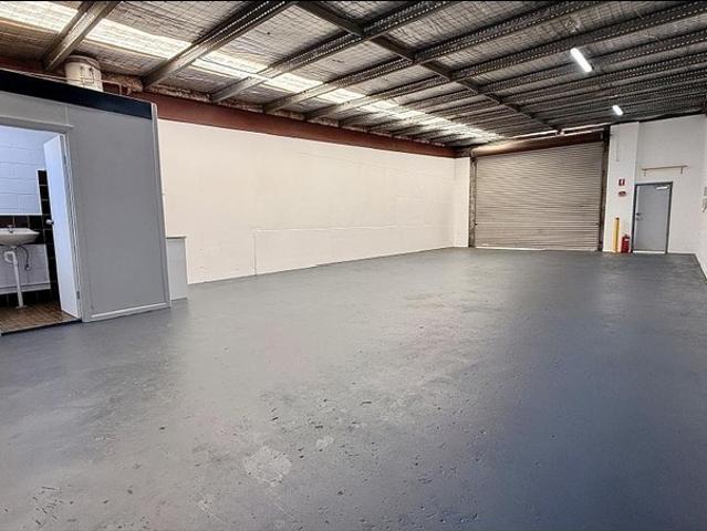 Warehouse for rent in Berkeley Vale, New South Wales