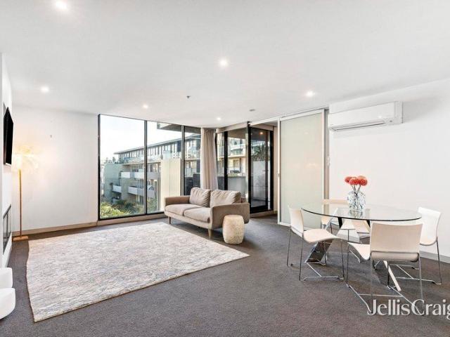 Apartment for sale in Port Melbourne, Melbourne
