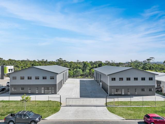 Warehouse for rent in Hidden Valley, Queensland