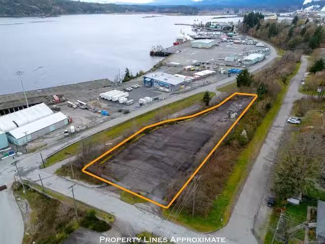 House for sale in Clayoquot, British Columbia
