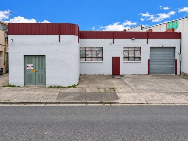 Warehouse for sale in Oakleigh South, Melbourne