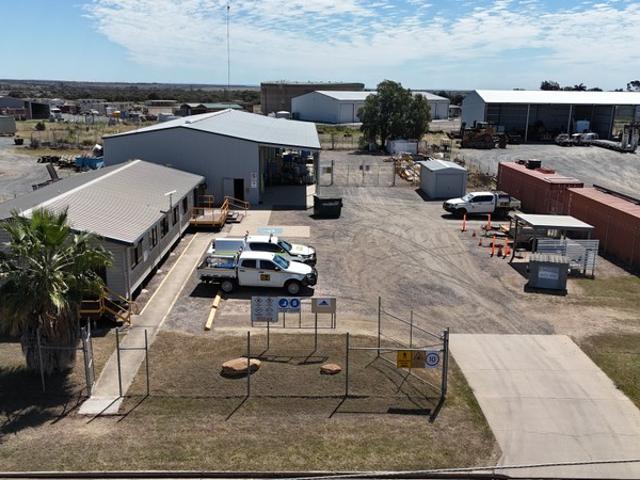 Warehouse for sale in Blackwater, Queensland