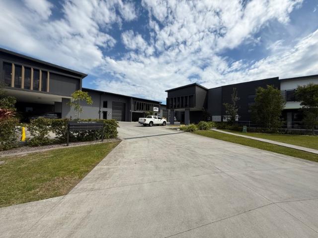 Warehouse for sale in Kings Creek, Queensland