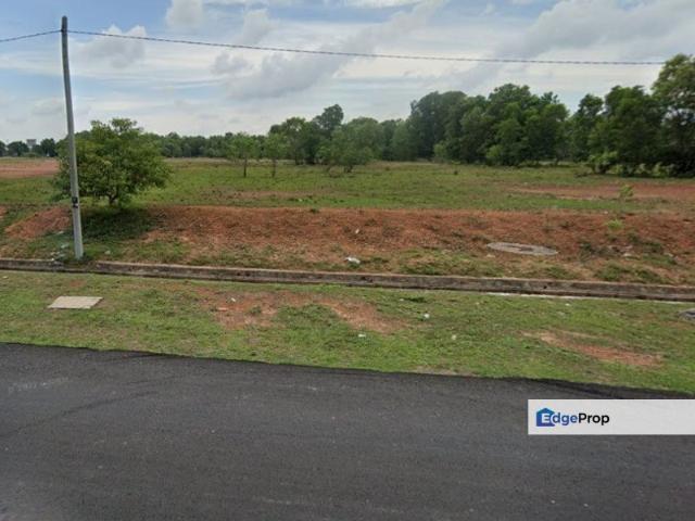 Warehouse for sale in Malaka