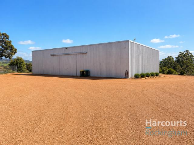 Warehouse for rent in Boddington, Western Australia