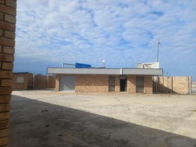 Commercial for rent in Port Elizabeth, Eastern Cape
