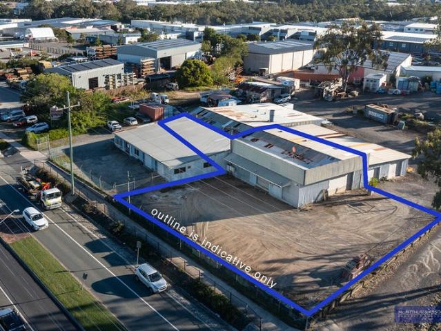 Warehouse for rent in Toombul, Queensland