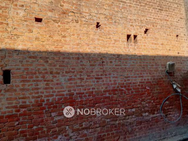 Property for sale in North Delhi, Deri