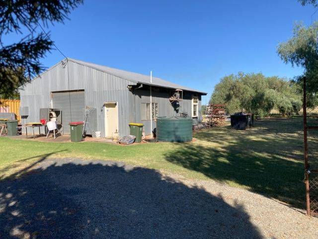 Warehouse for sale in Parkes, New South Wales