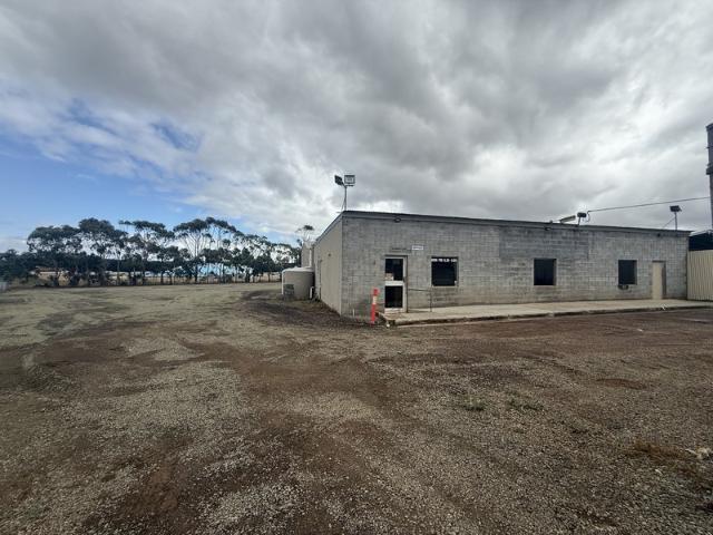 Warehouse for rent in Hamilton, Victoria