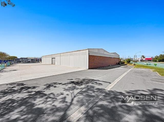 Warehouse for rent in Toombul, Queensland