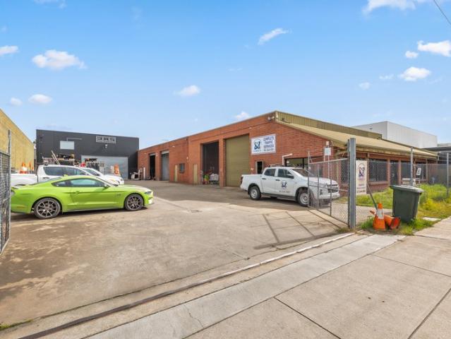 Warehouse for sale in Horseshoe Creek, South Australia