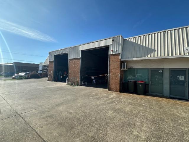 Warehouse for rent in Oak Flats Dc, New South Wales