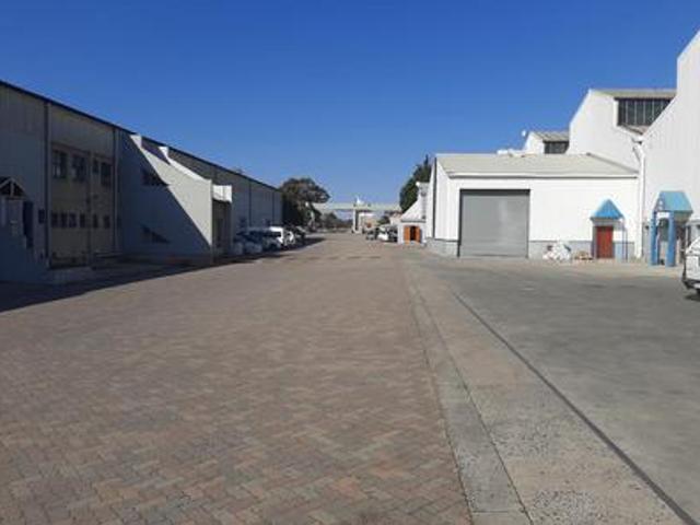 Commercial for rent in Parow, Western Cape