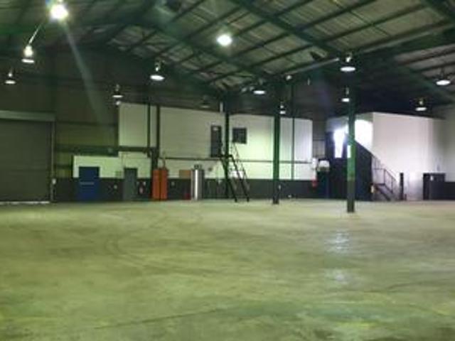 Commercial for rent in Parow, Western Cape