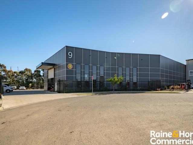 Warehouse for rent in Gregory Hills, Sydney