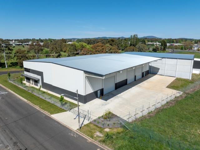 Warehouse for rent in Warrendine, Orange
