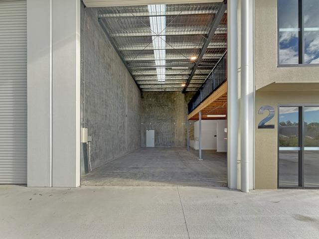 Warehouse for rent in Kings Creek, Queensland