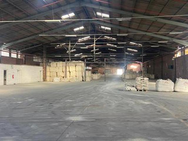 Commercial for rent in Port Elizabeth, Eastern Cape