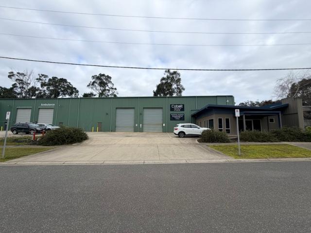 Warehouse for rent in Drouin, Victoria