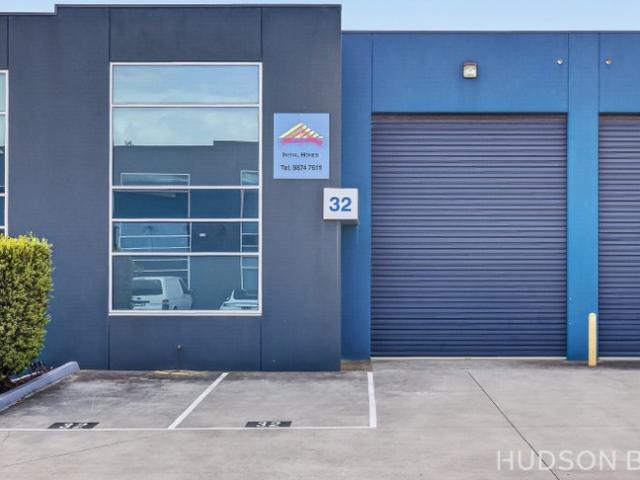 Warehouse for rent in Mitcham, Melbourne