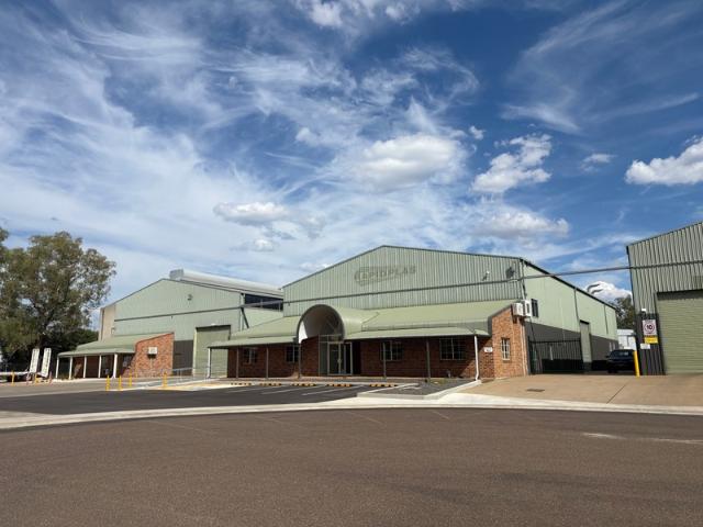 Warehouse for rent in Piallamore, New South Wales