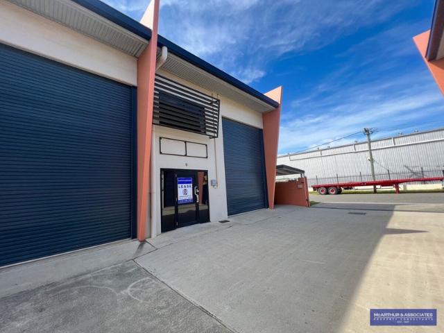 Warehouse for rent in Toombul, Queensland