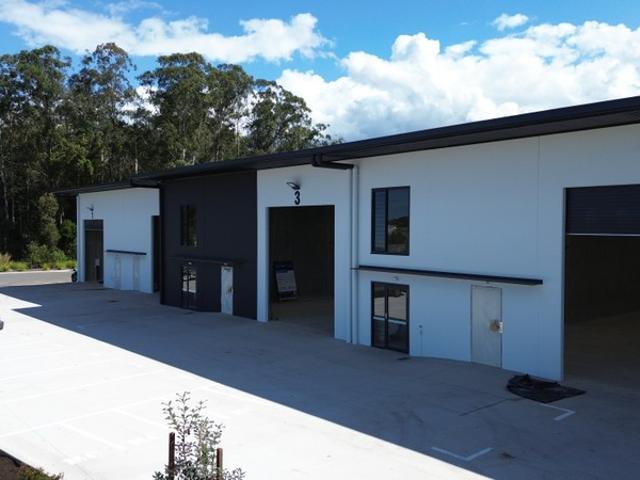 Warehouse for sale in Kings Creek, Queensland