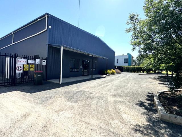 Warehouse for rent in Griffith, New South Wales