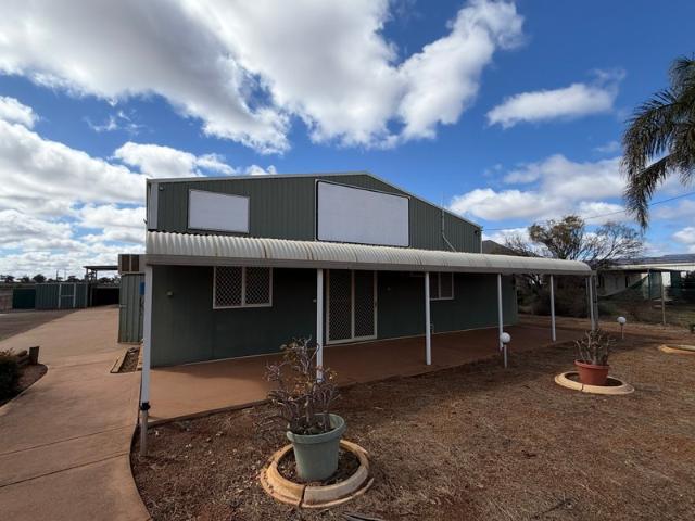 Warehouse for rent in Coolgardie, Western Australia