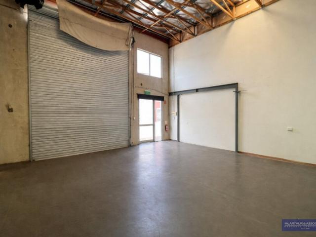 Warehouse for rent in Toombul, Queensland