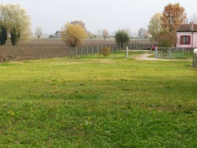 Locale Commerciale in vendita a Ceregnano, Veneto