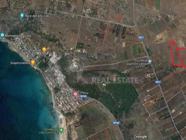 Locale Commerciale in vendita a Puglia, Lecce
