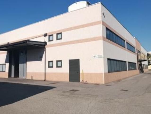 Capannone in vendita a Unione delle Terre d'Argine, Novi Di Modena
