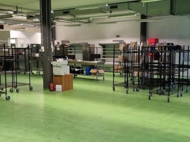 Atelier mieten in Plan-les-Ouates