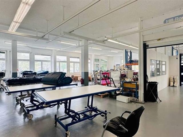 Atelier mieten in Bussigny-près-Lausanne, Waadt