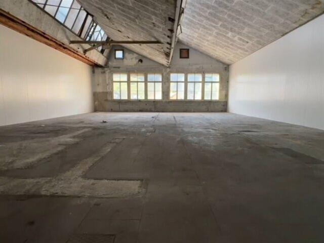 Atelier mieten in Saint-Ursanne, Jura