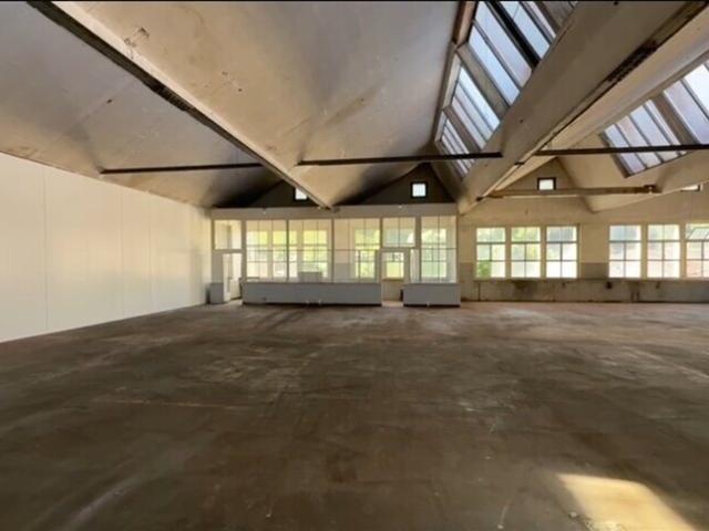 Atelier mieten in Saint-Ursanne, Jura