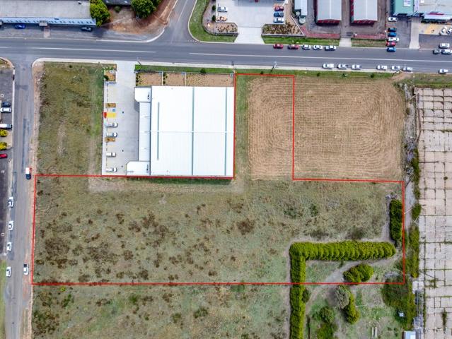 Warehouse for sale in Brisbane Grove, New South Wales