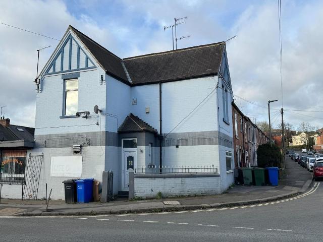 Room for rent in Loundsley Green, East Midlands