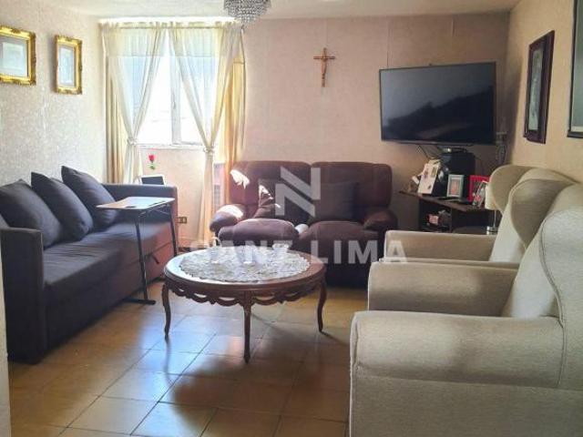 Infonavit La Margarita: Agradable Casa Duplex, amplia y en buenas condiciones